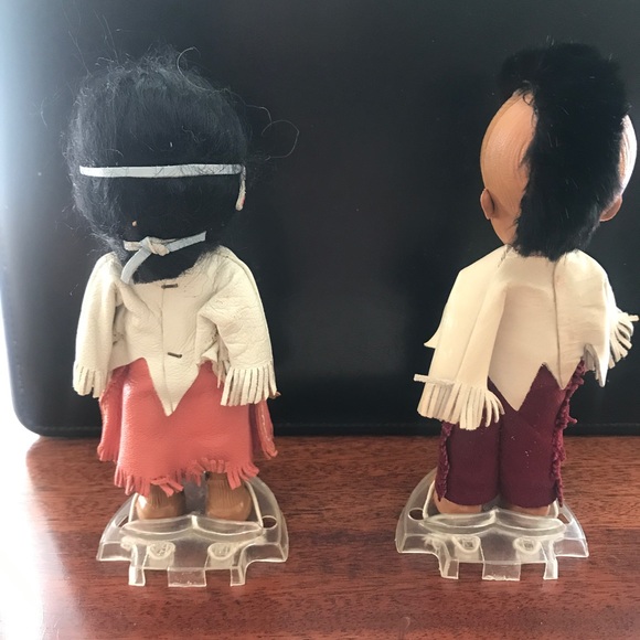 Vintage 1960’s set of Hard Plastic Native American Sleepy Eye Dolls - Picture 4 of 6